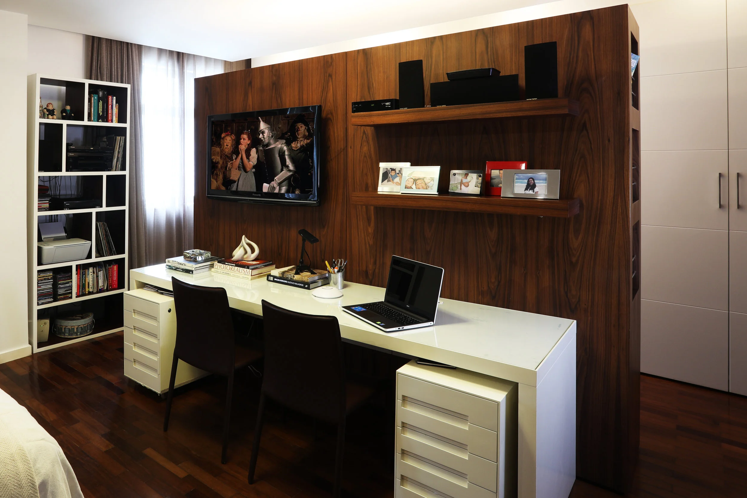 373A5526-2.jpg