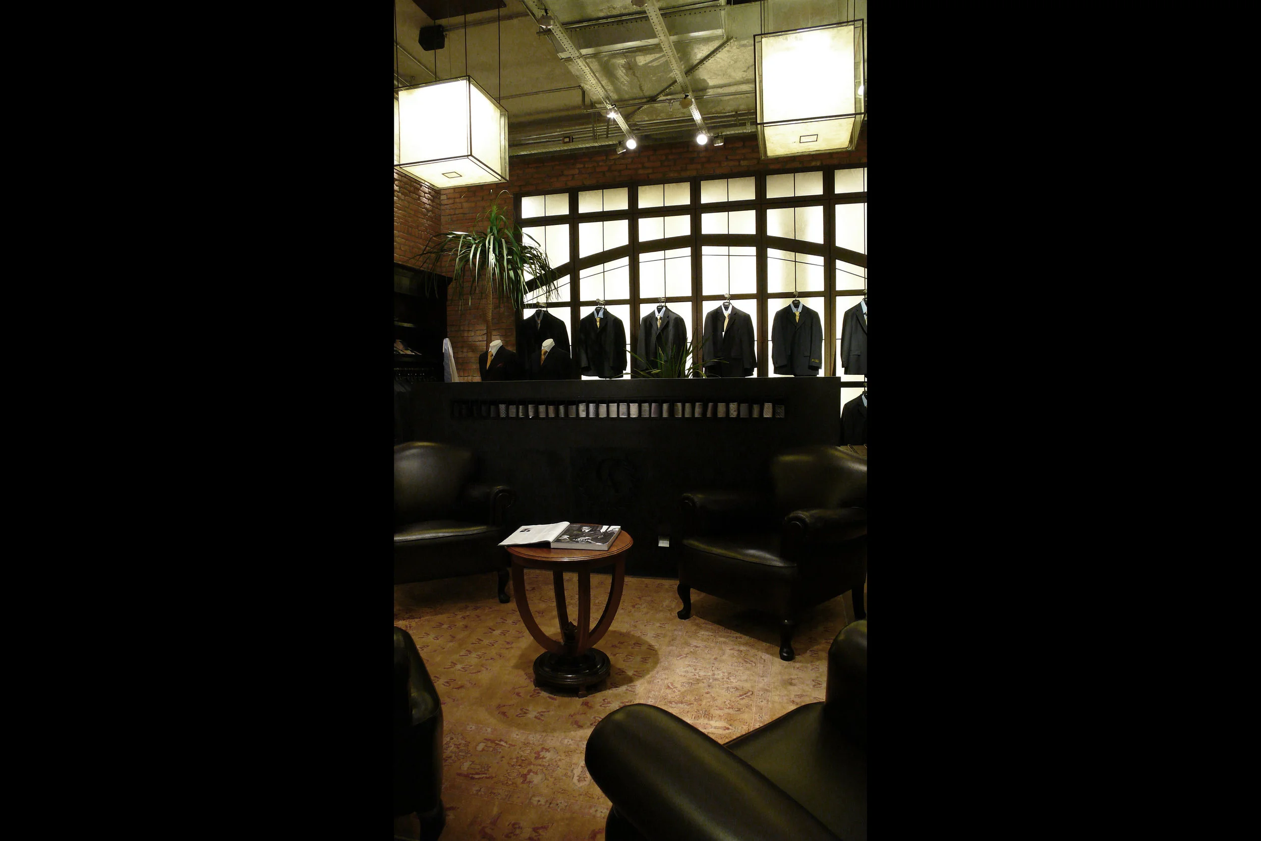 BORDER Gentleman-RS-Lounge.jpg