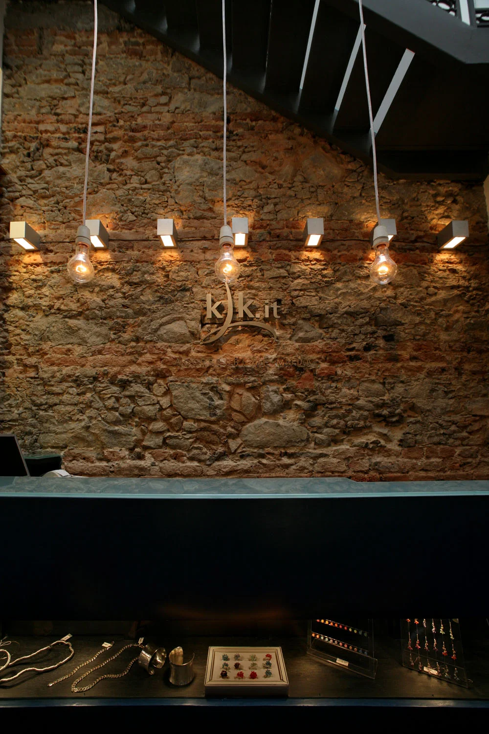 Reduced KLK-Image-Centro-BalcaoParede.jpg