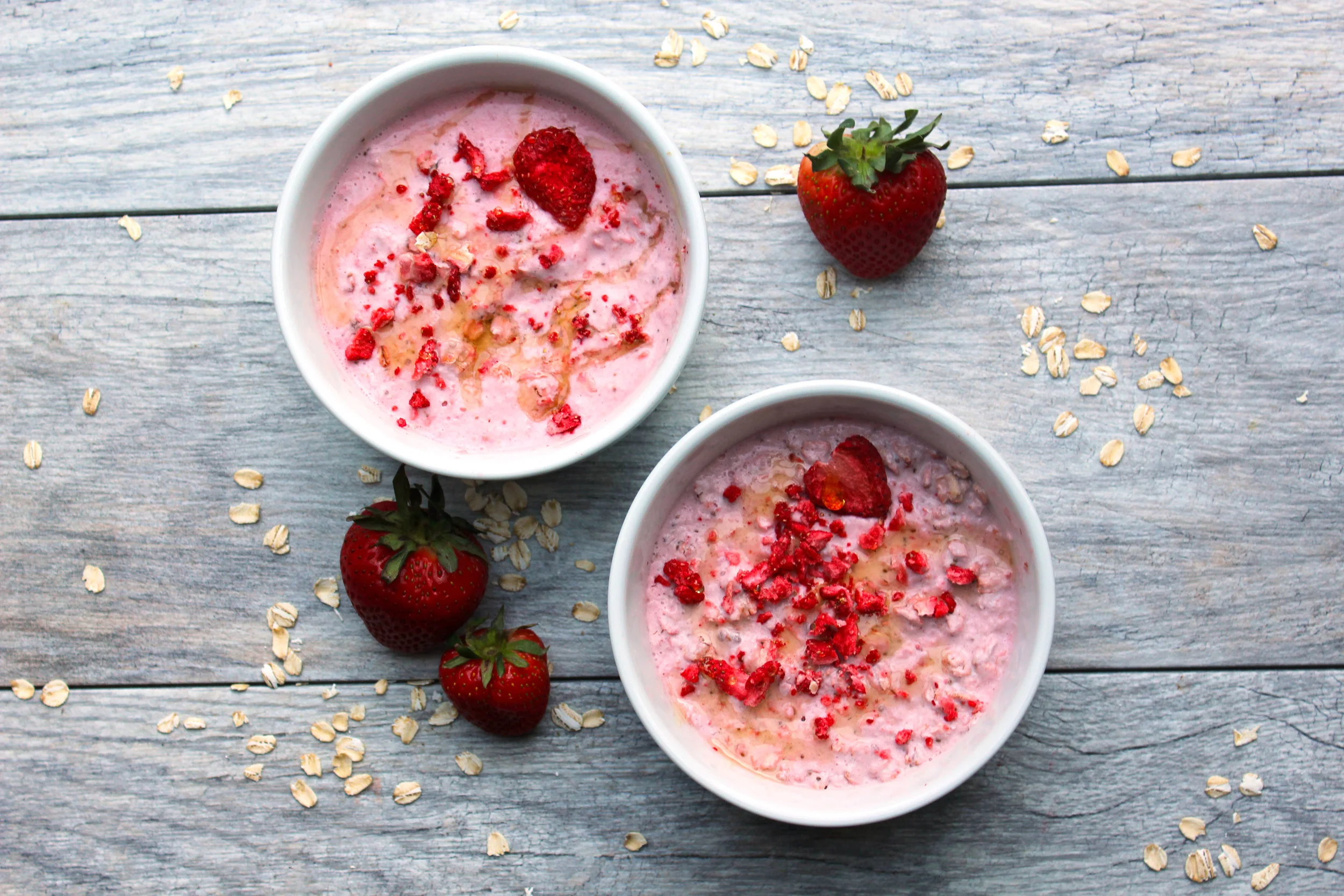 Strawberry Oat & Chia Pudding