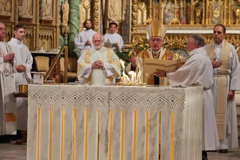 New altar at Notre Dame Cathedral lights up the sacrifice of Christ