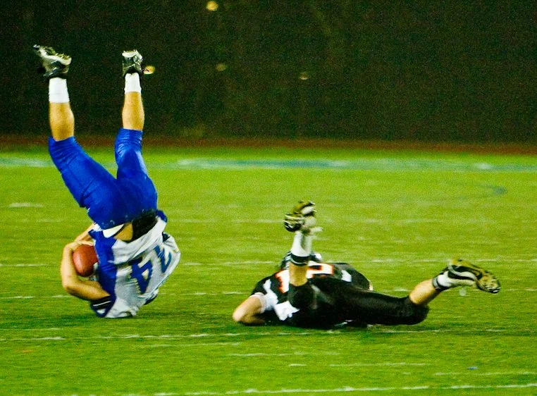 22_0_144_1Football_14.jpg