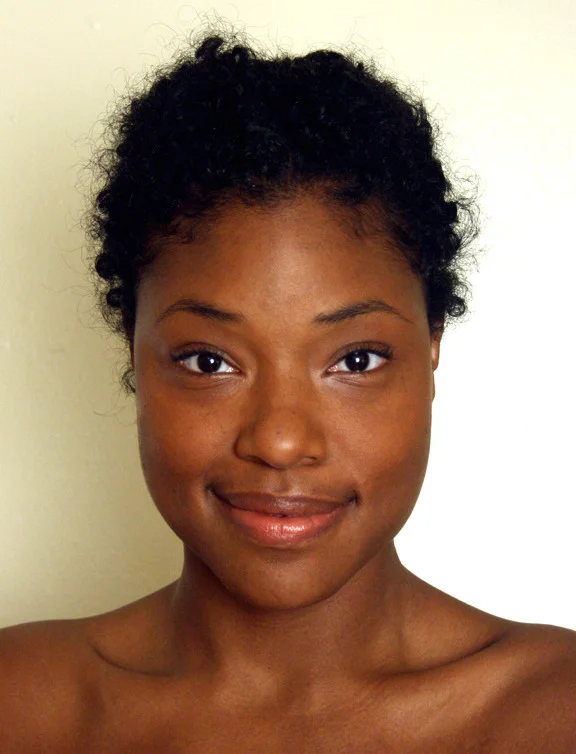Elaine Hargrove Elaine Hargrove is a multimedia artist, based primarily in photography while incorporating painting, writing and set design. Hargrove has exhibited works alongside Deborah Willis, Kehinde Wiley, Renee Cox, Jamel Shabazz and Arlene Gottifried.