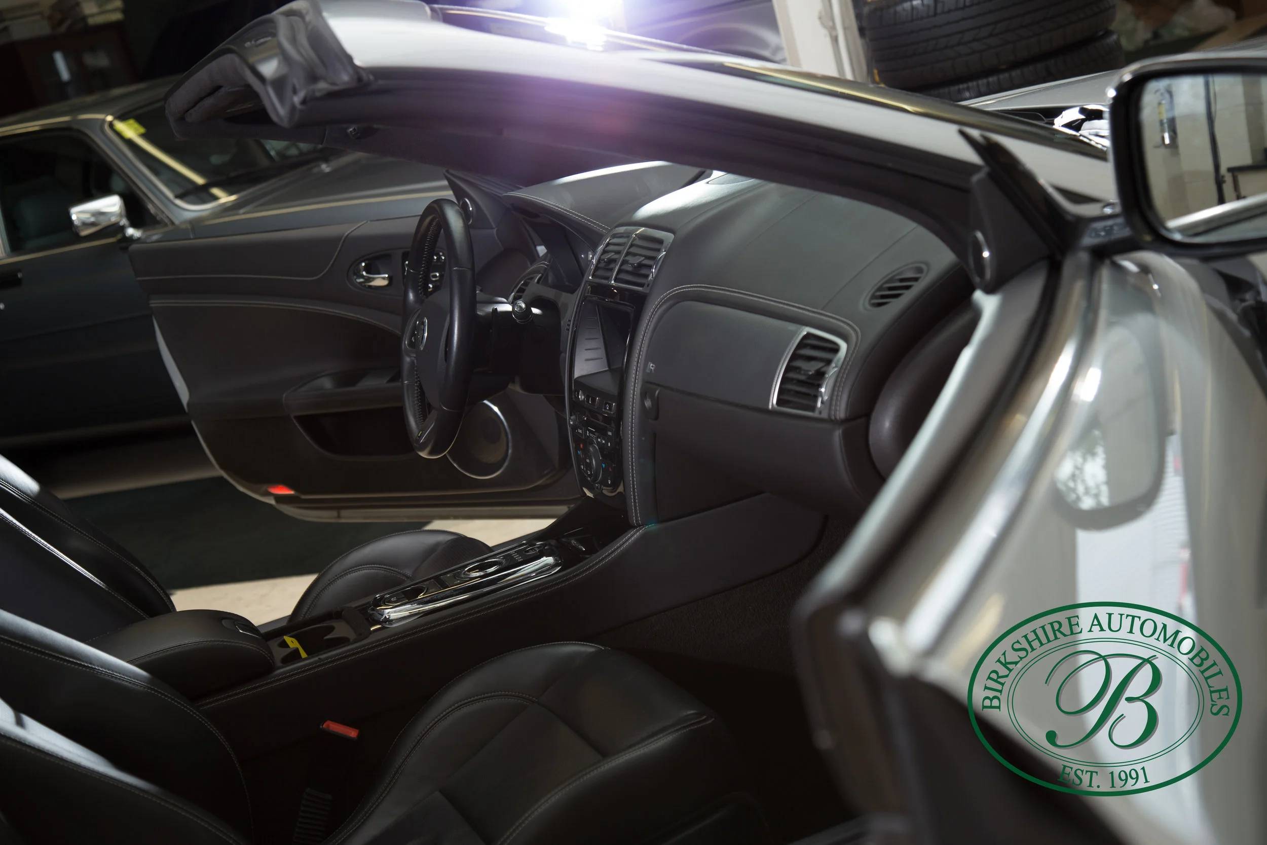Birkshire Automobiles 2013 Jaguar XKR-133.jpg