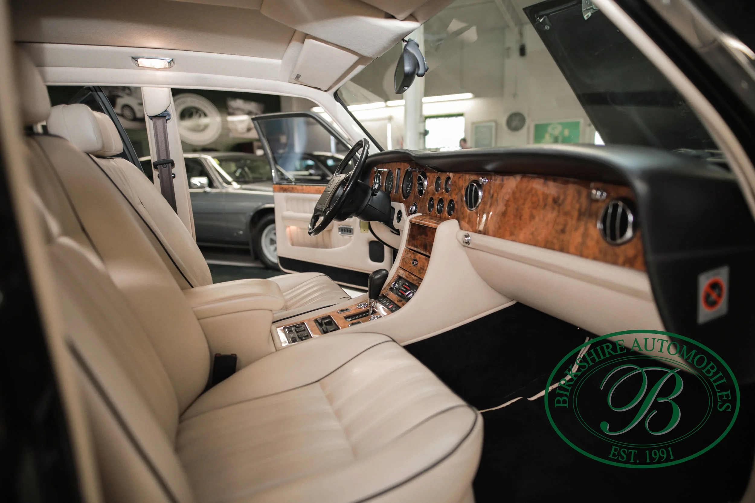 Birkshire 1997 Bentley Brooklands Turbo-1 web (24).jpg