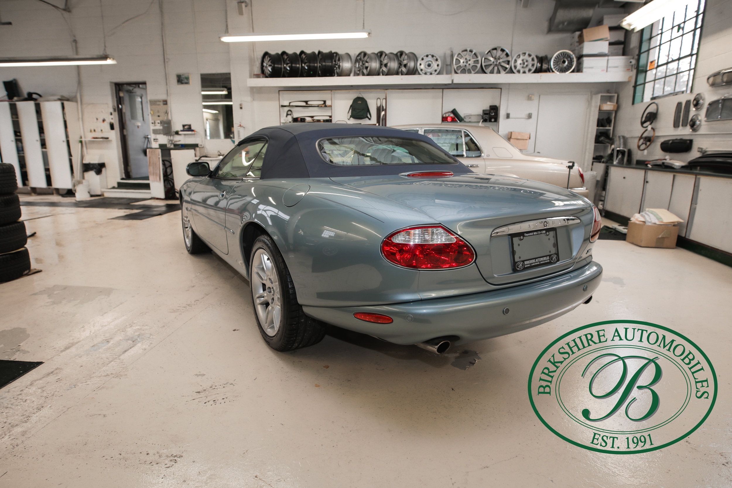 Birkshire 2002 Jaguar XK Convertible-13.jpg