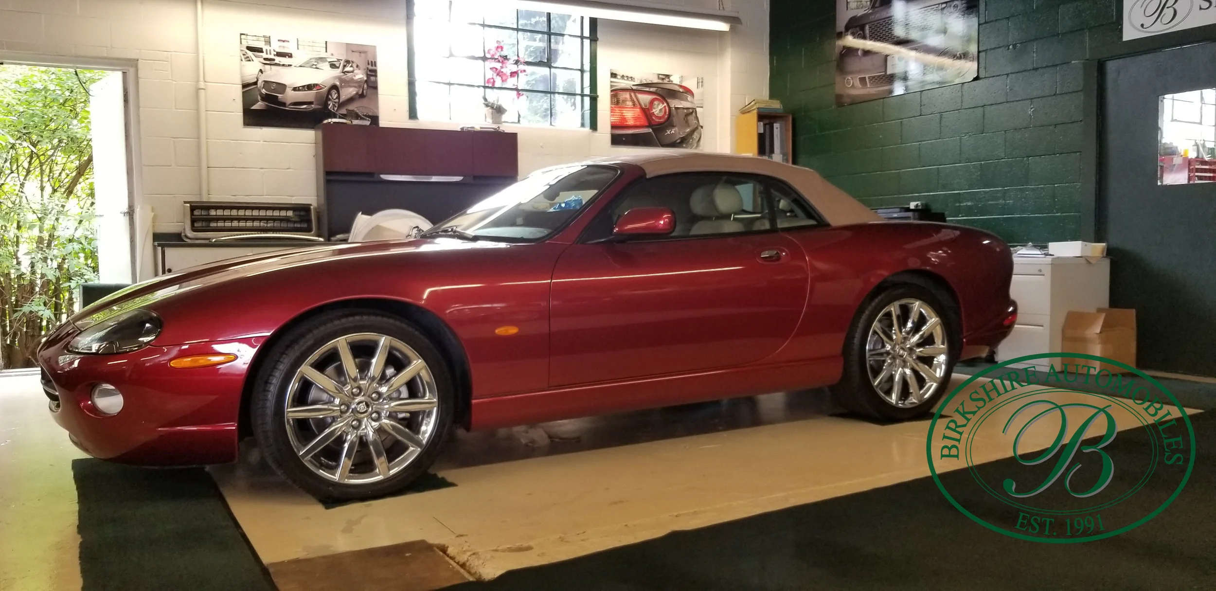 2006 Jaguar XK8 Convertible - Birkshire Automobiles Thornhill (61).jpg