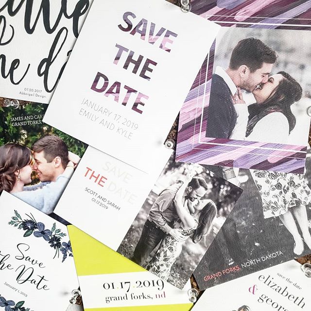 Weddings come in different styles, colors and themes, and I love them all!🦄 Happy National Wedding Planning Day!!! #youdoyou #itsyourdayyourway
Let's get started planning the paper of your dreams! 🐐abbergail.com🐐