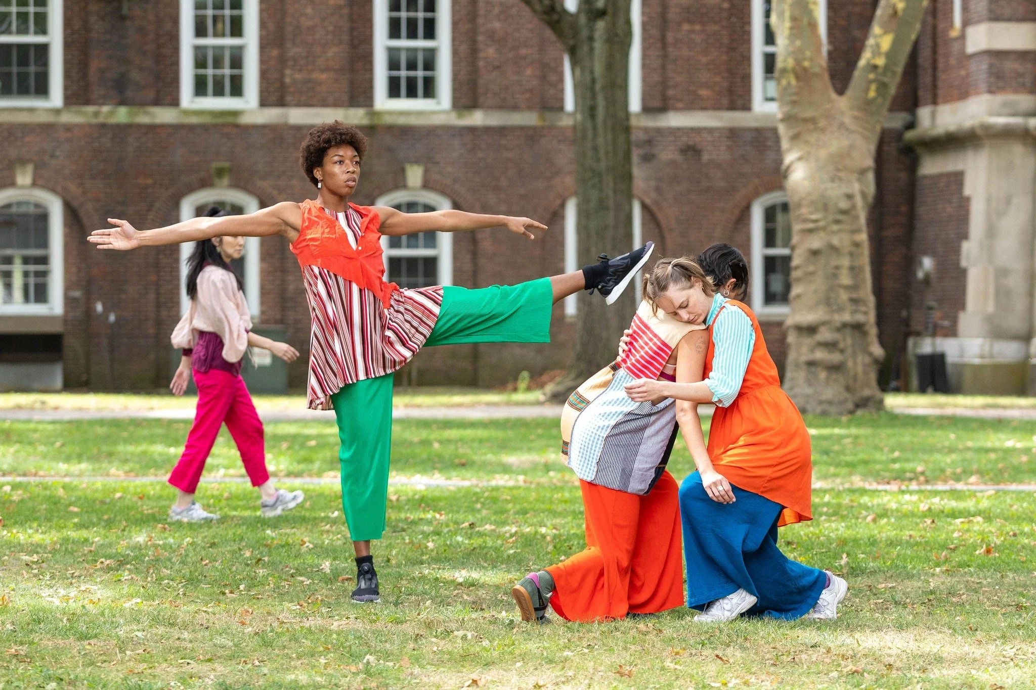 Eco Arts Festival photo dump incoming! 🤩📸 

We couldn't help but share a few of the incredible images that Robin Michals captured at the Eco Arts Festival last month. Check out some highlights of our day on Governors Island as you swipe through ➡️ 