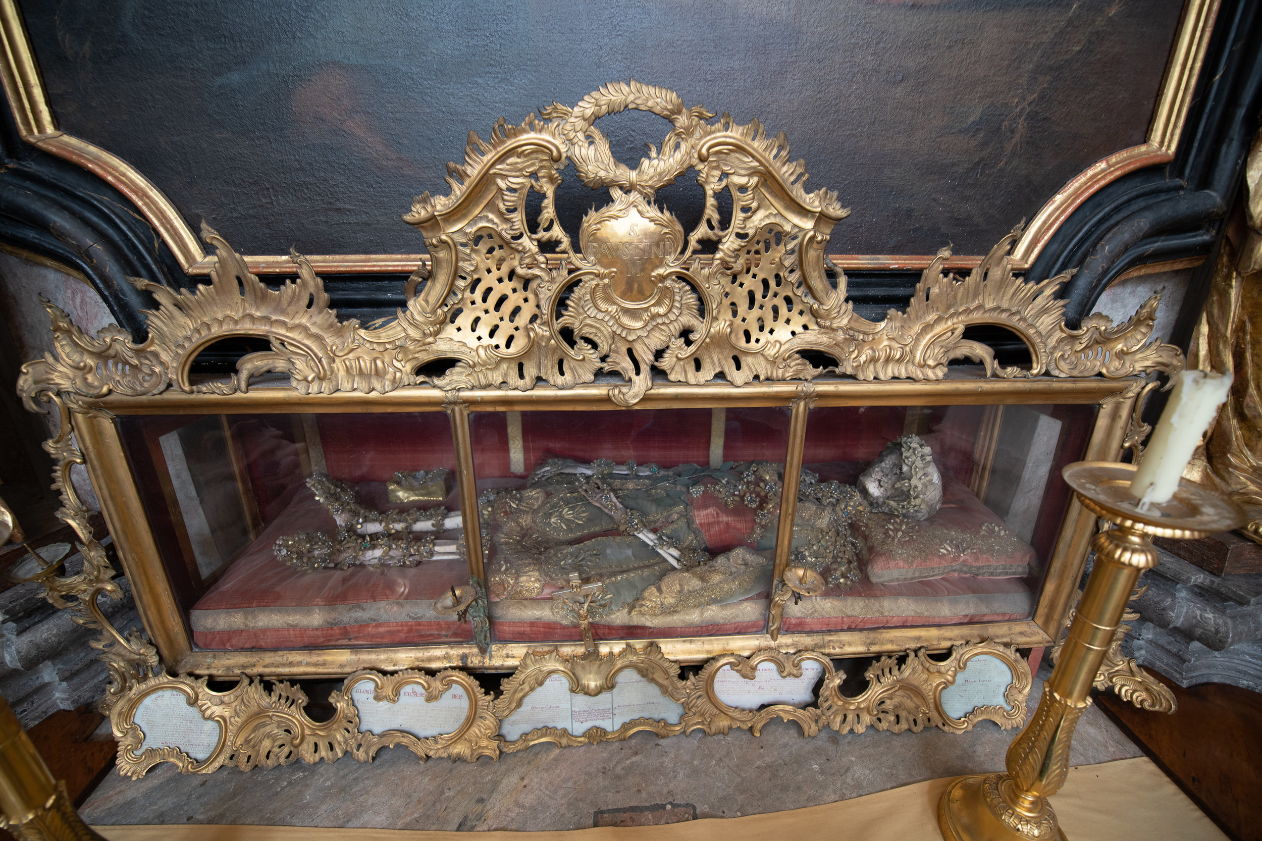 A decorated skeleton on a side altar