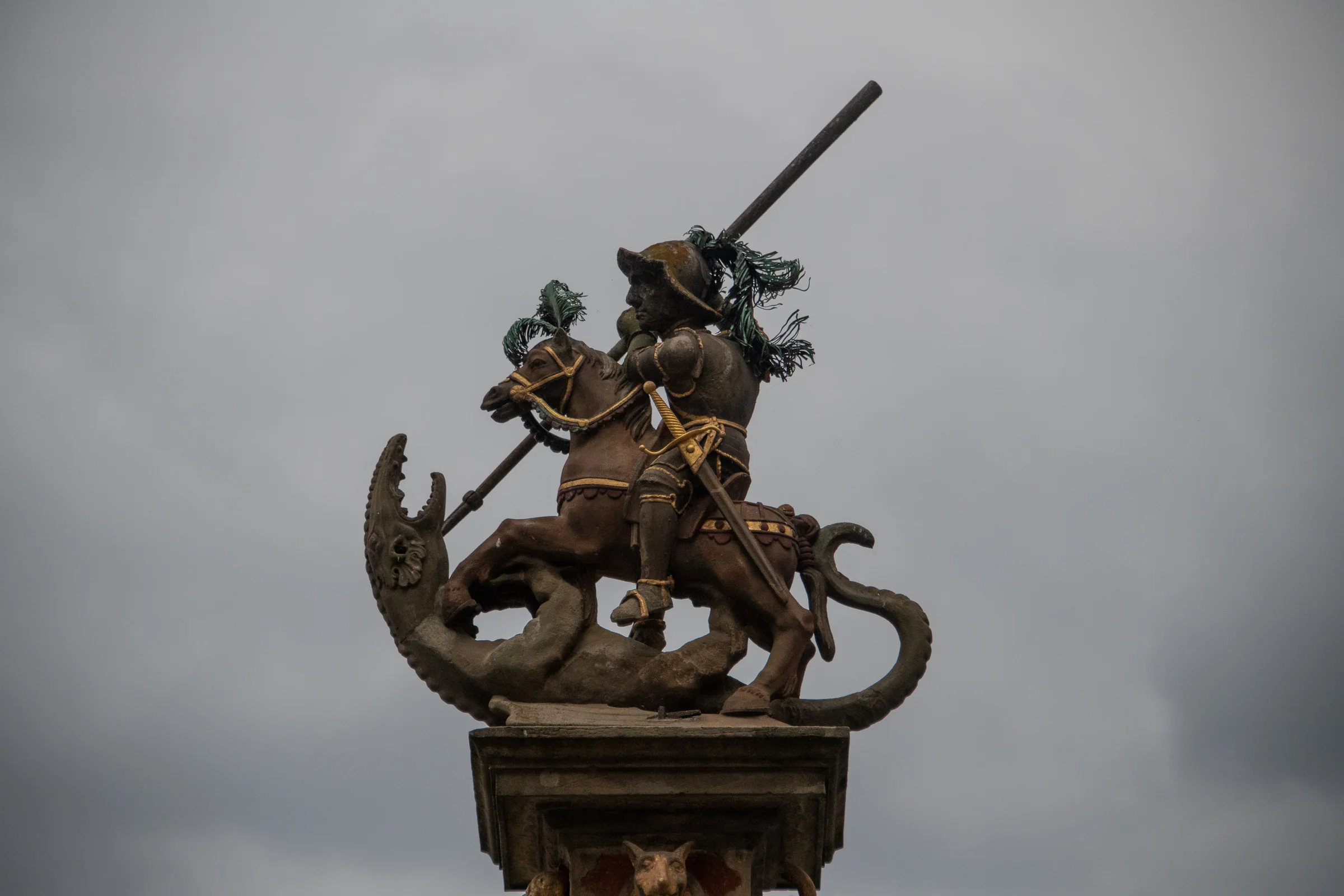Georgsbrunnen statue