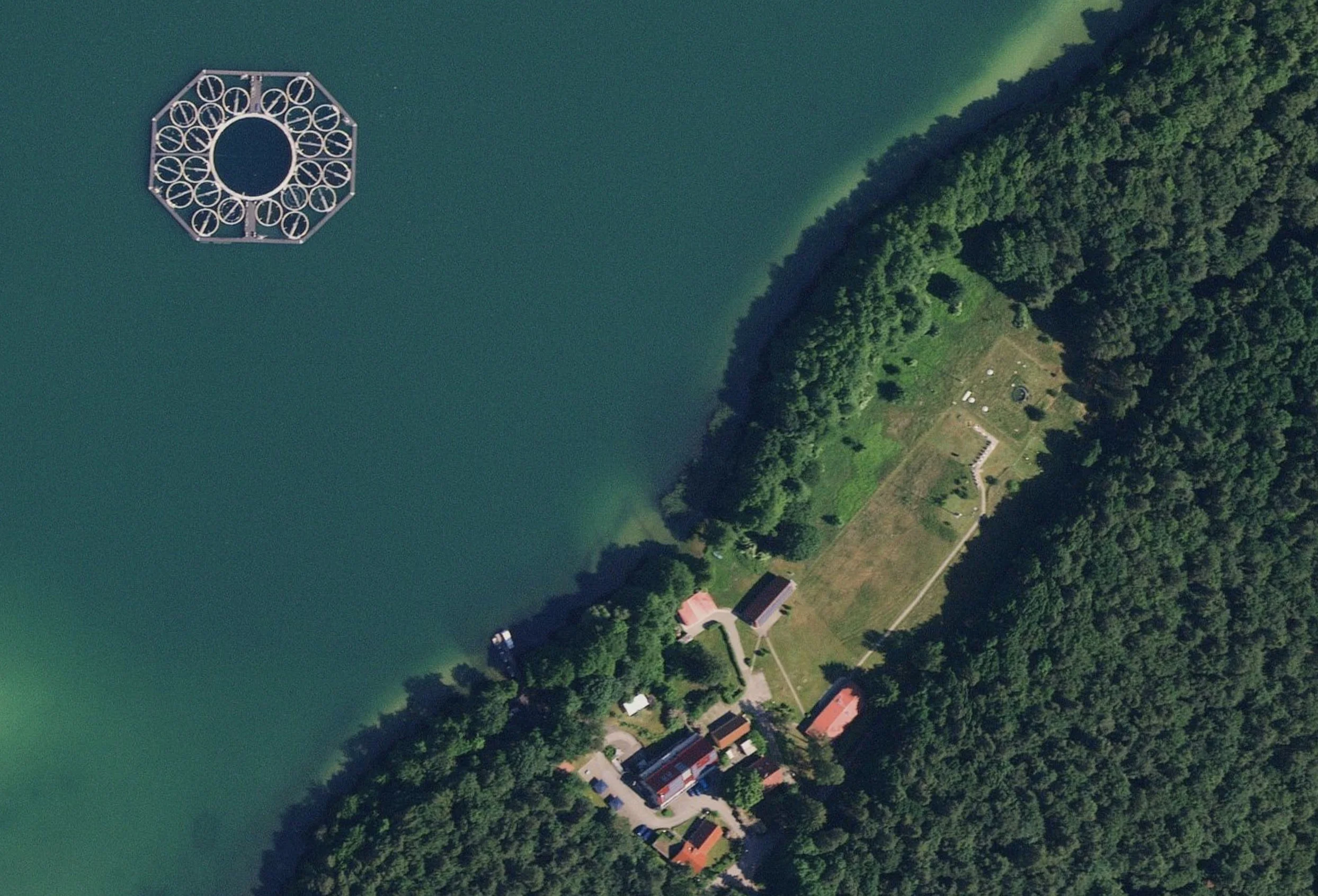 Satellite view of the mesocosm facility that we’re standing on in the pictures above. Pretty Cool!