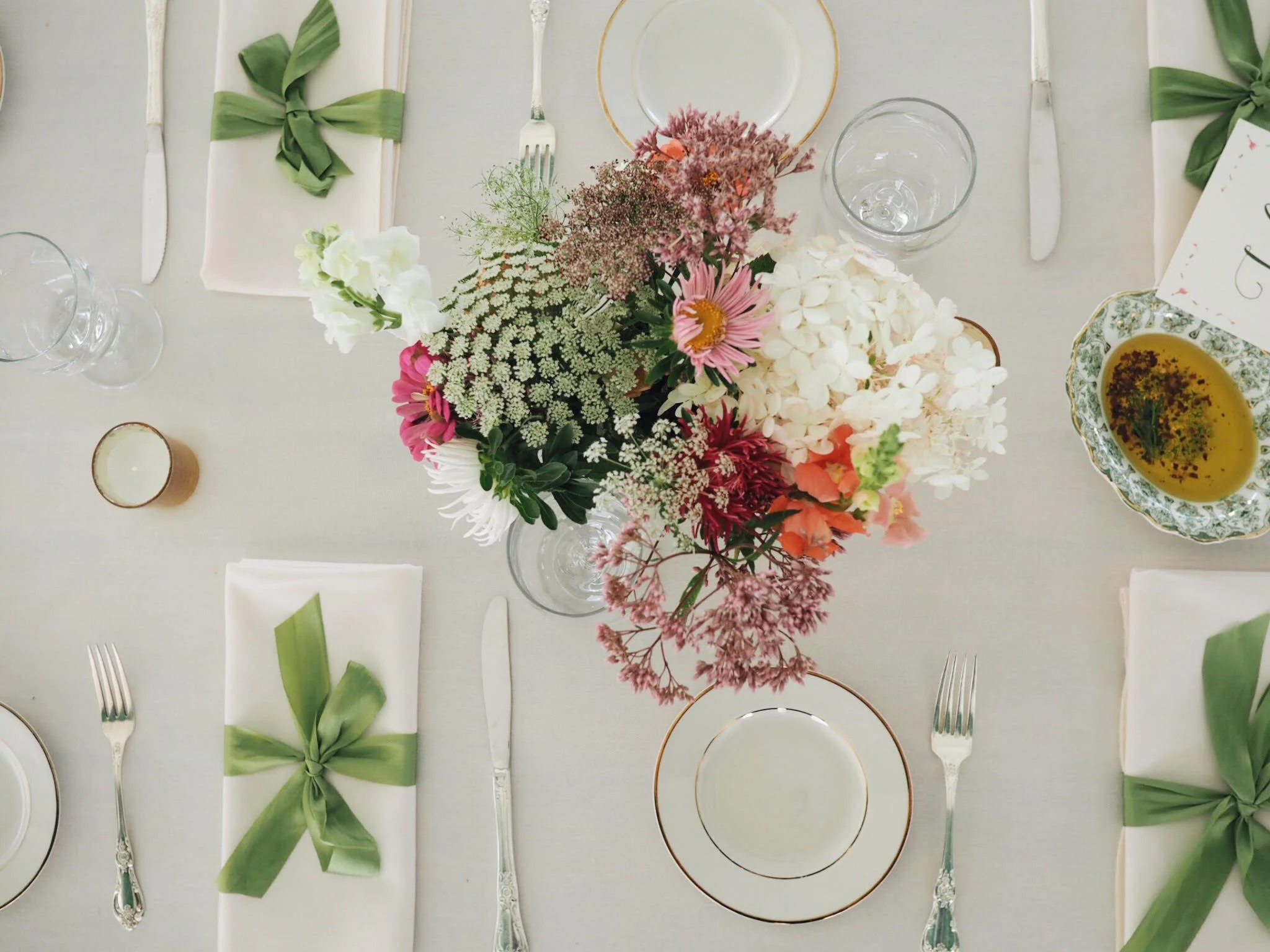 Tablescape 2.jpg