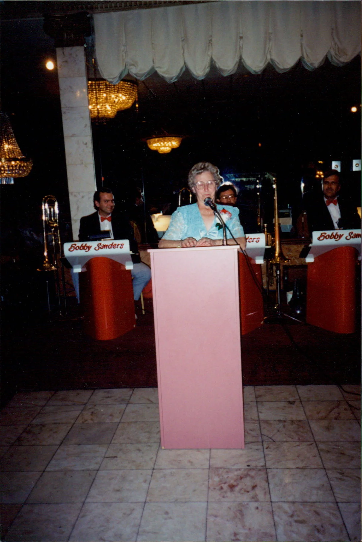 image0000292B.jpg