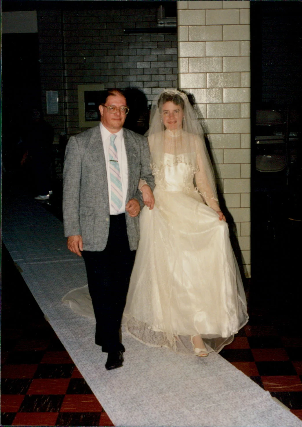 image0000170B.jpg