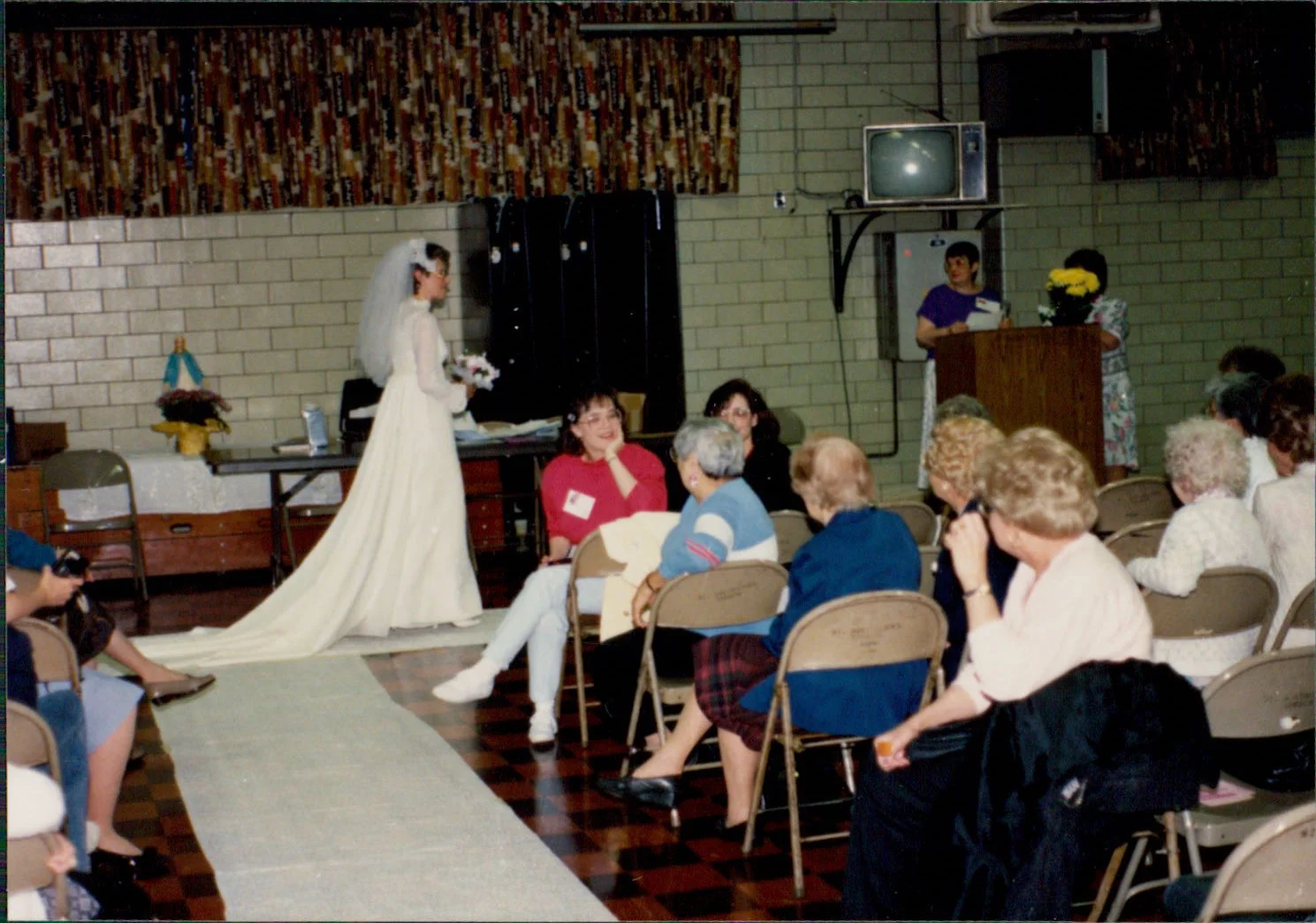 image0000196B.jpg