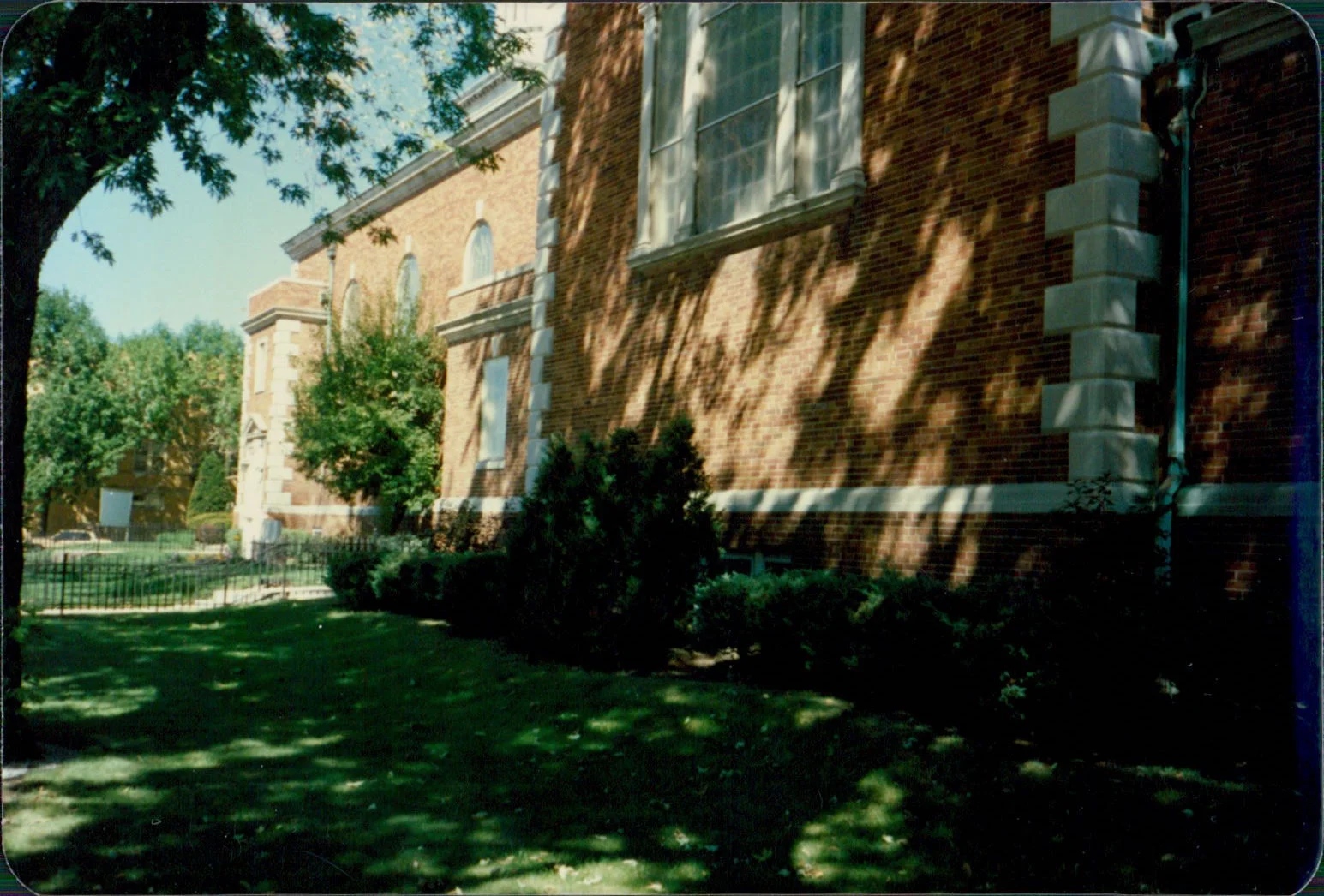 image0000067B.jpg