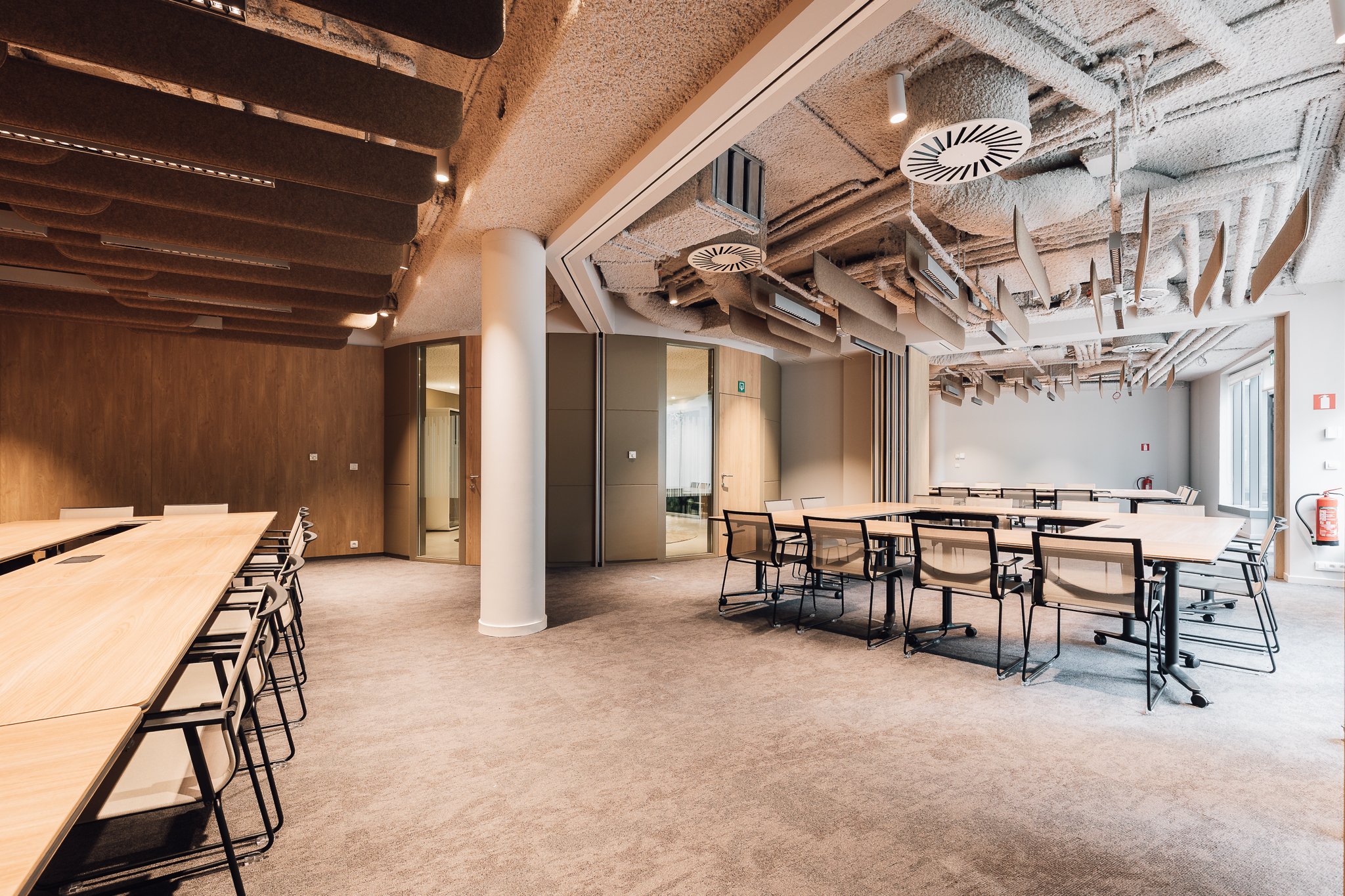 Airport Plaza int. 2nd Web-36.jpg