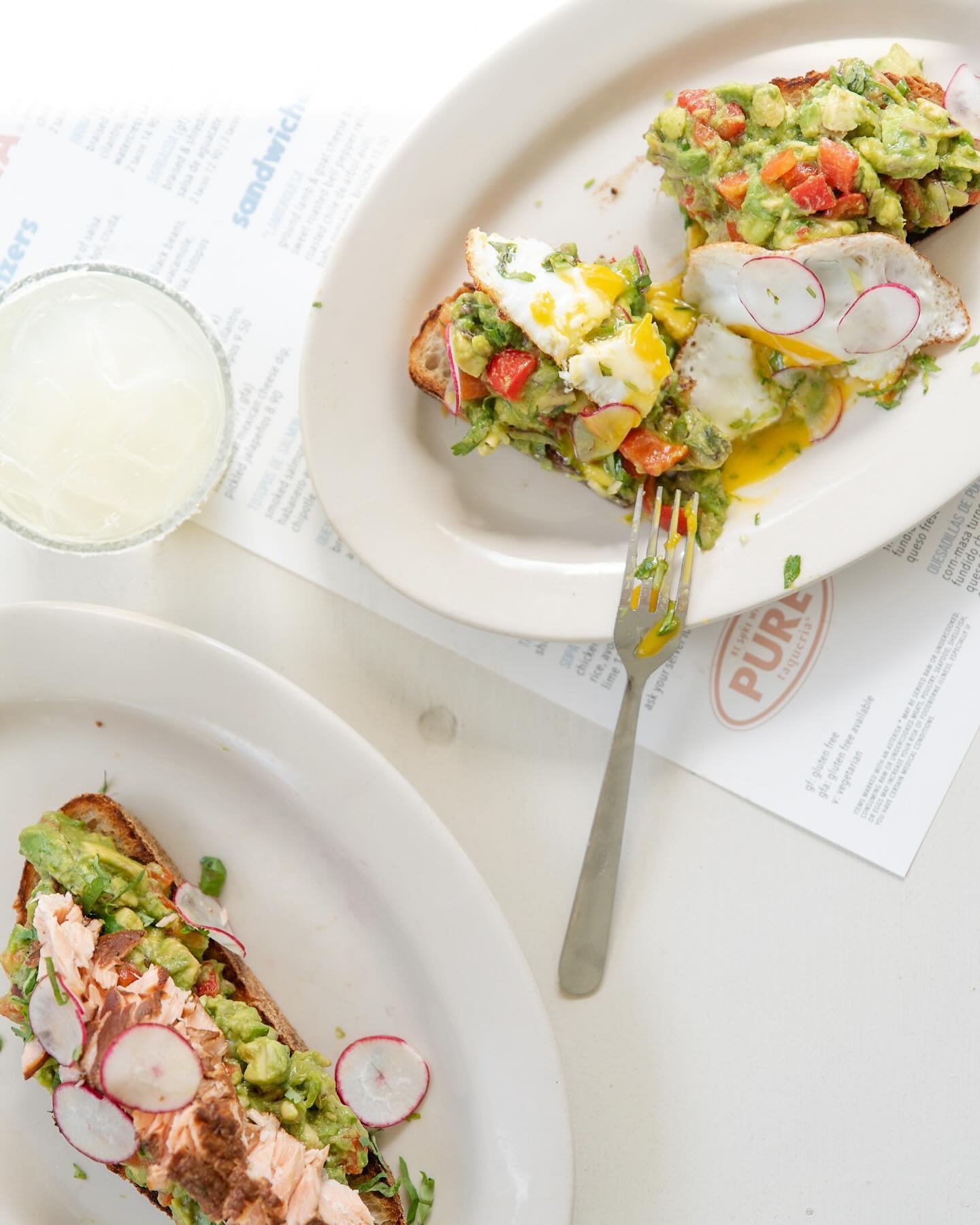 Exciting news! Did you know we added avocado toast to our brunch menu? Available on Saturdays 11-4 and Sundays all day. 

PAN TOSTADO CON AGUACATE
Tbb rosemary lemon sourdough toast, avocado, onions, roasted red pepper, cilantro, radish
Add fried egg