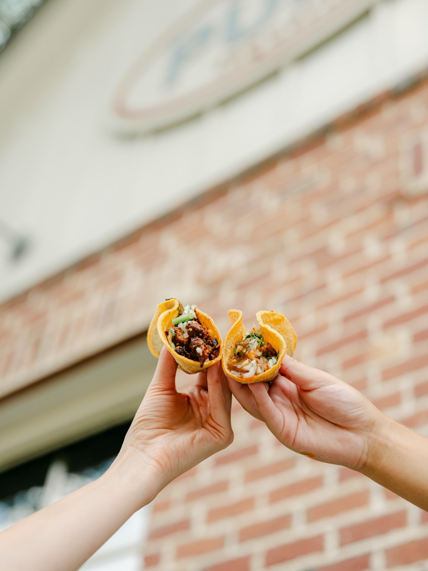 Raise your tacos in the air like you just don&rsquo;t care!🙌🏼🌮