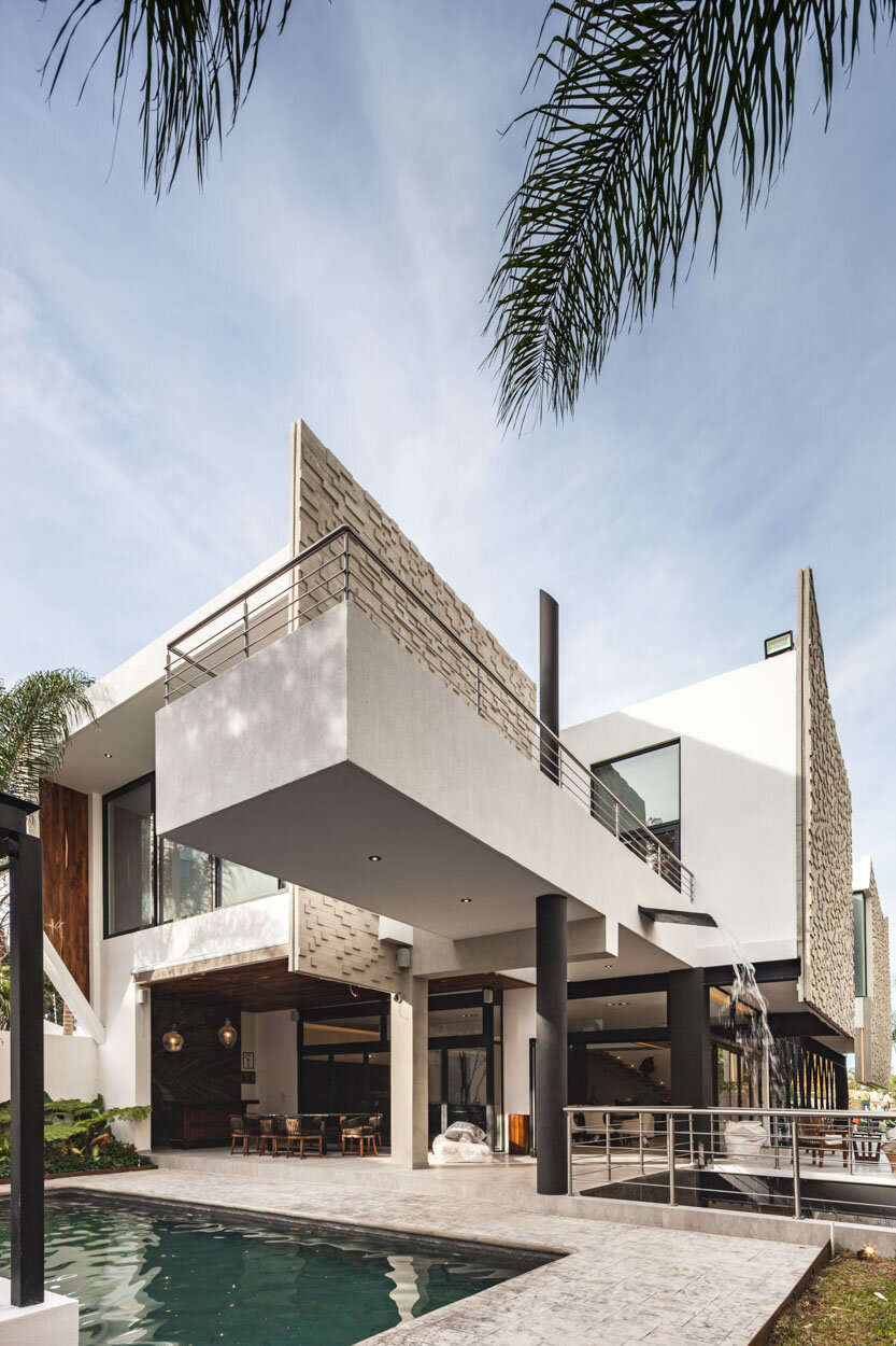 Casa Sanabria / EBA Architecture