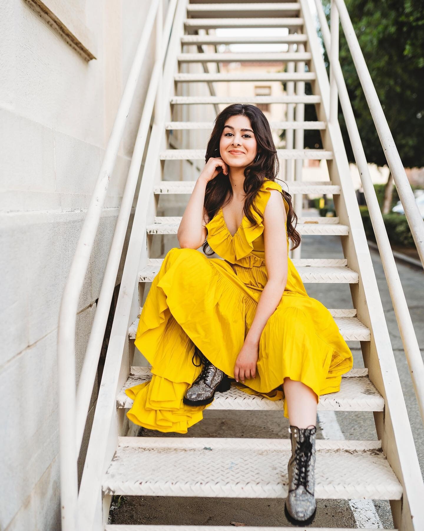 Ariana Molkara! Remember that name, as she will be an even bigger star then she already is ⭐️⭐️. Beautiful, outgoing, intelligent, and talented are just some of the words to describe her! She has had many recurring roles on Nickelodeon shows and you 