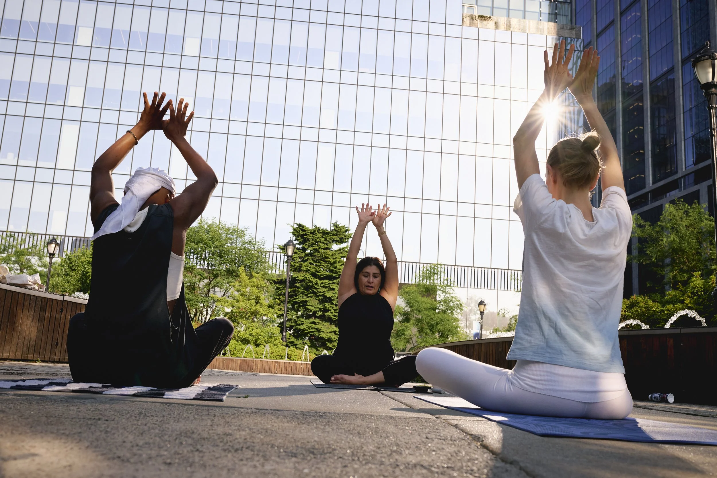 060425_HYHK_Yoga_0186.jpg