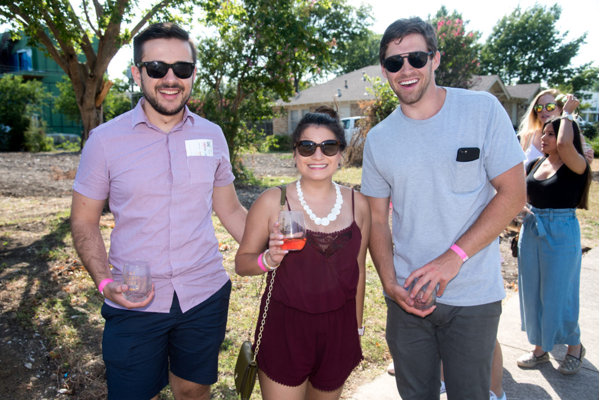 D-Magazine-Nightlife-2nd-Annual-Rosé-Wine-Walk-on-Henderson-Ave-060918-Bret-Redman-056-1200x801.jpg