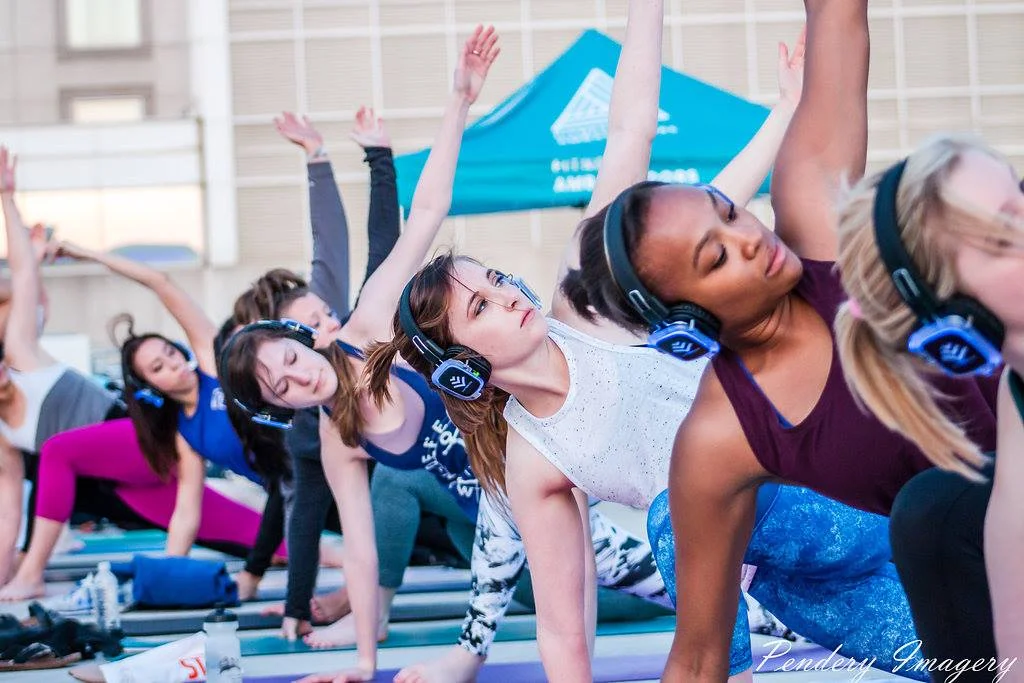 da silent yoga.jpg