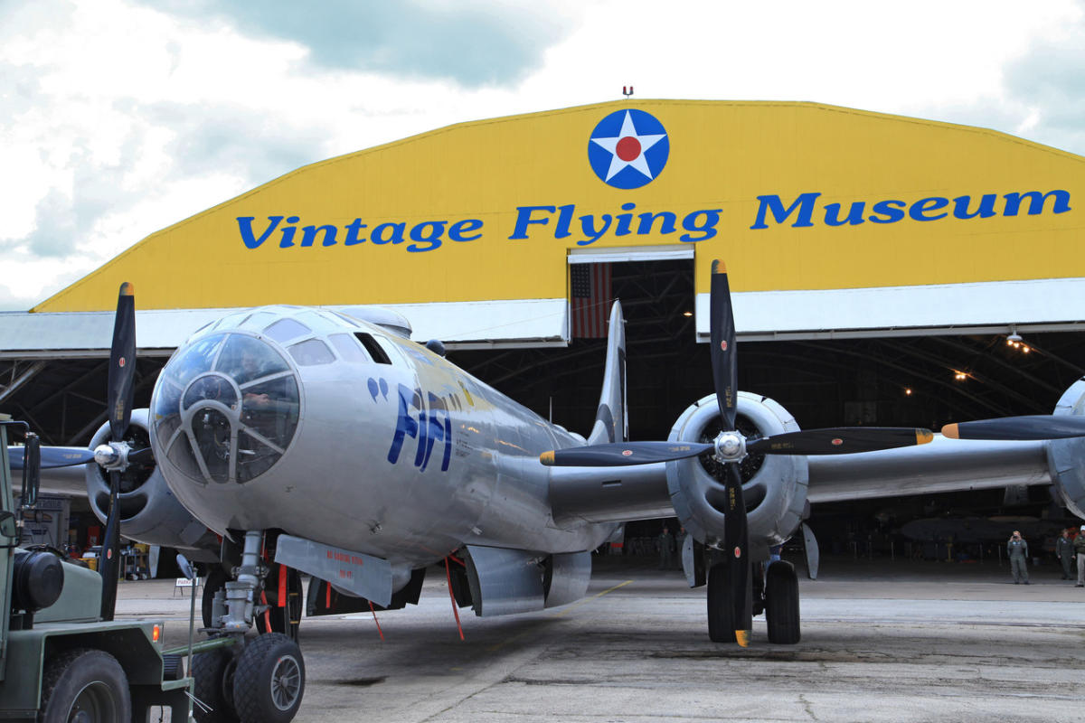 Vintage-Flying-Museum_a0c00d71-5056-a348-3a4f0d7e48efeb5d.jpg