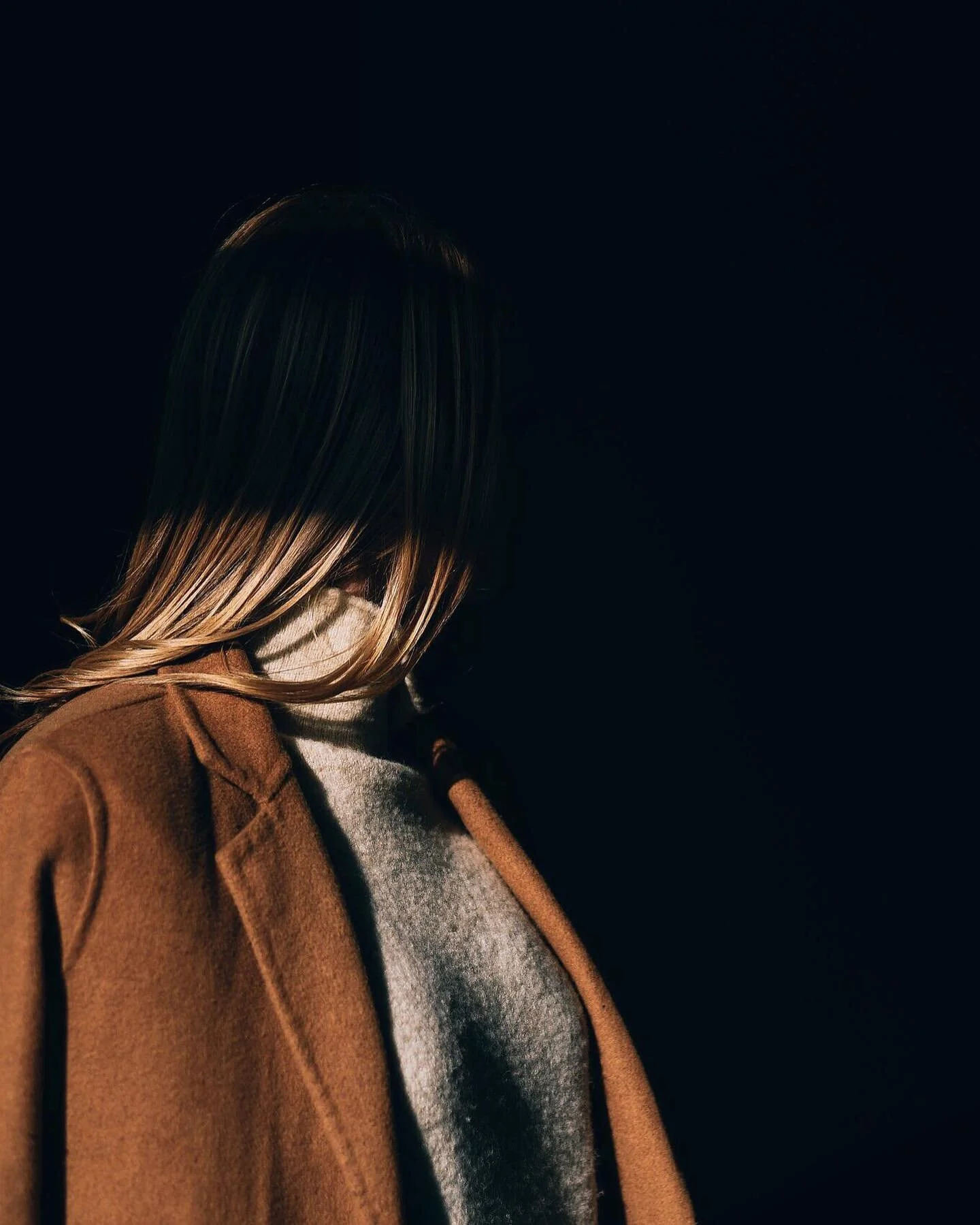 Was going through some of my old work and came across this photo of @jaymelee_v. 
Really looking forward to bringing more creativity into my life this summer which can be hard sometimes with all the commercial work. 
.
.
.
#photography  #photoshoot  