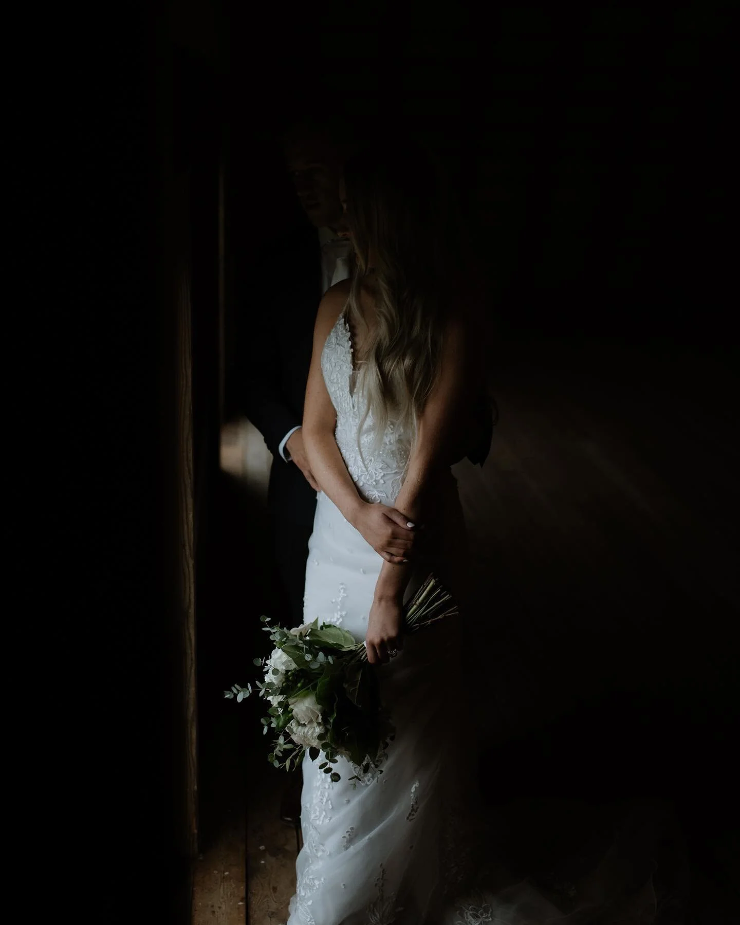 It&rsquo;s almost that time of year again 📸👰🏼🤵🏻&zwj;♂️ 💍
.
.
.
#weddingphotography  #weddingseason  #wedding  #albertawedding  #married  #weddingphotographer  #albertaphotographer  #canmorephotographer  #yycphotographer  #alberta  #canmore