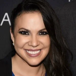 Gloria Calderón Kellett Netflix.jpg