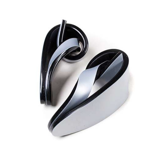 screencapture-sculpturetowear-devel-product-wave-clip-earrings.png