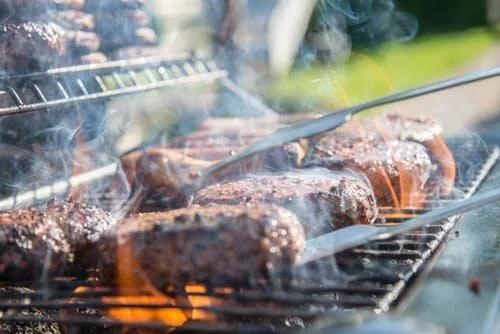 BBQpic2.jpg