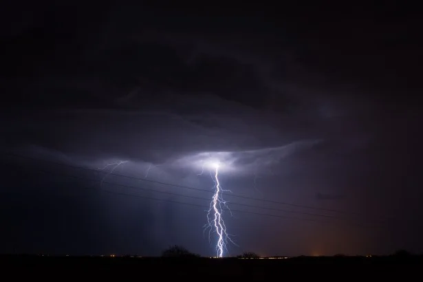 lightning-bolt.jpg