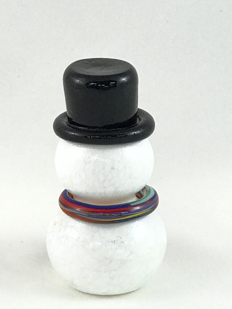 Snowman with Black Top Hat with Multicolored Scarf — St Snowman with Black Top Hat with Multicolored Scarf — St
