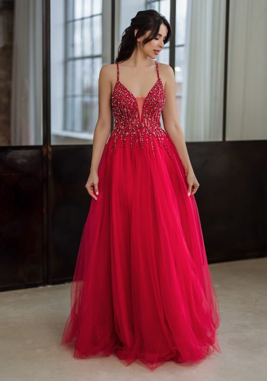 evening-dress-made-of-tulle-in-cherry-red.jpg