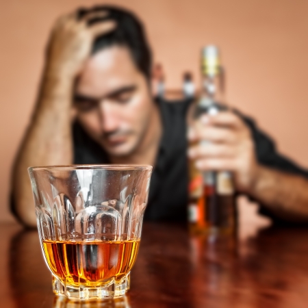 Gemiddeld heeft men bij een alcoholverslaving 4 tot 6 hypnose sessies nodig. Na de eerste sessie merkt men al een verschil op.