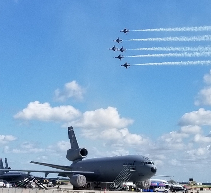 US Air Force Thunderbirds fly over KC-10 from the 9th Air Refueling Squadron “Gucci’s” Travis AFB. Photo D. Swock.