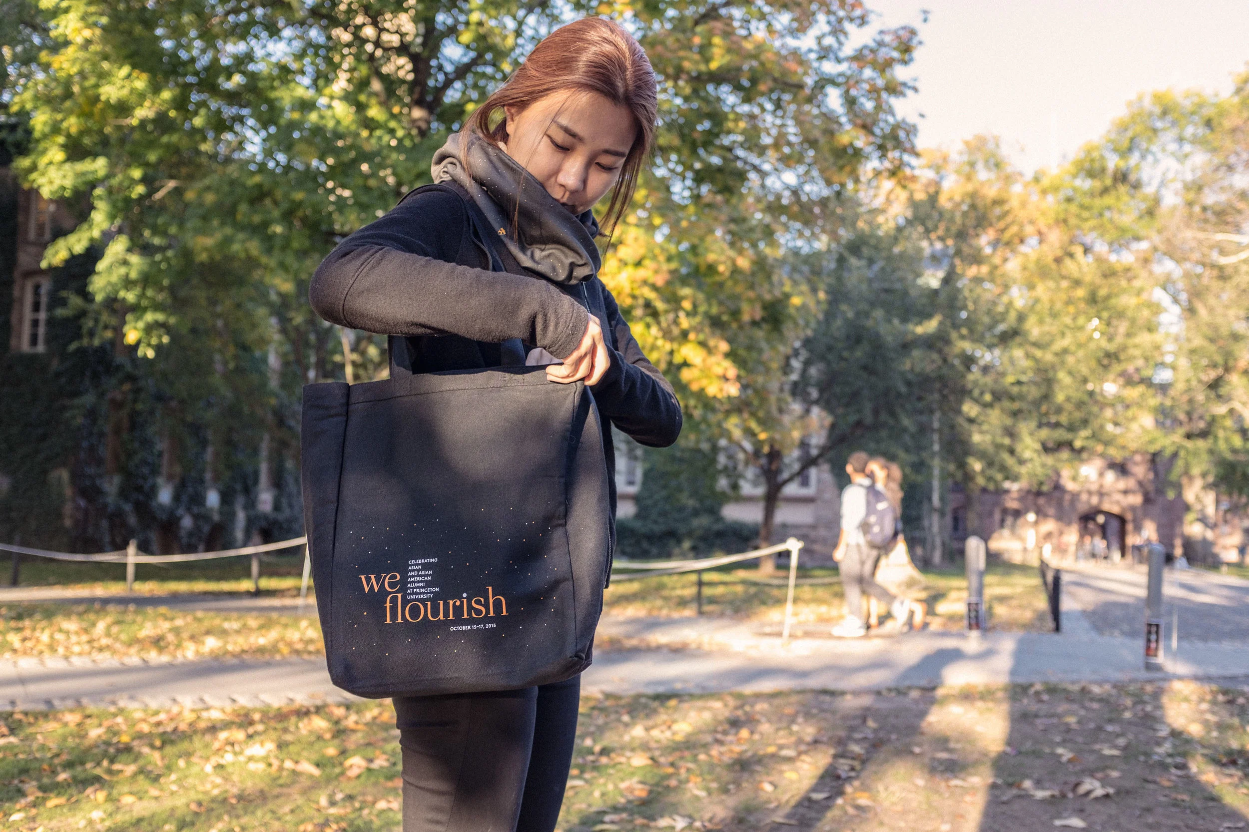 weflourish_tote1-1345x897@2x.jpg