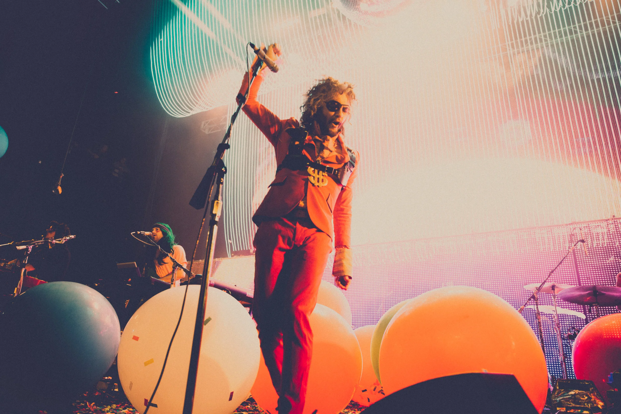 THE FLAMING LIPS