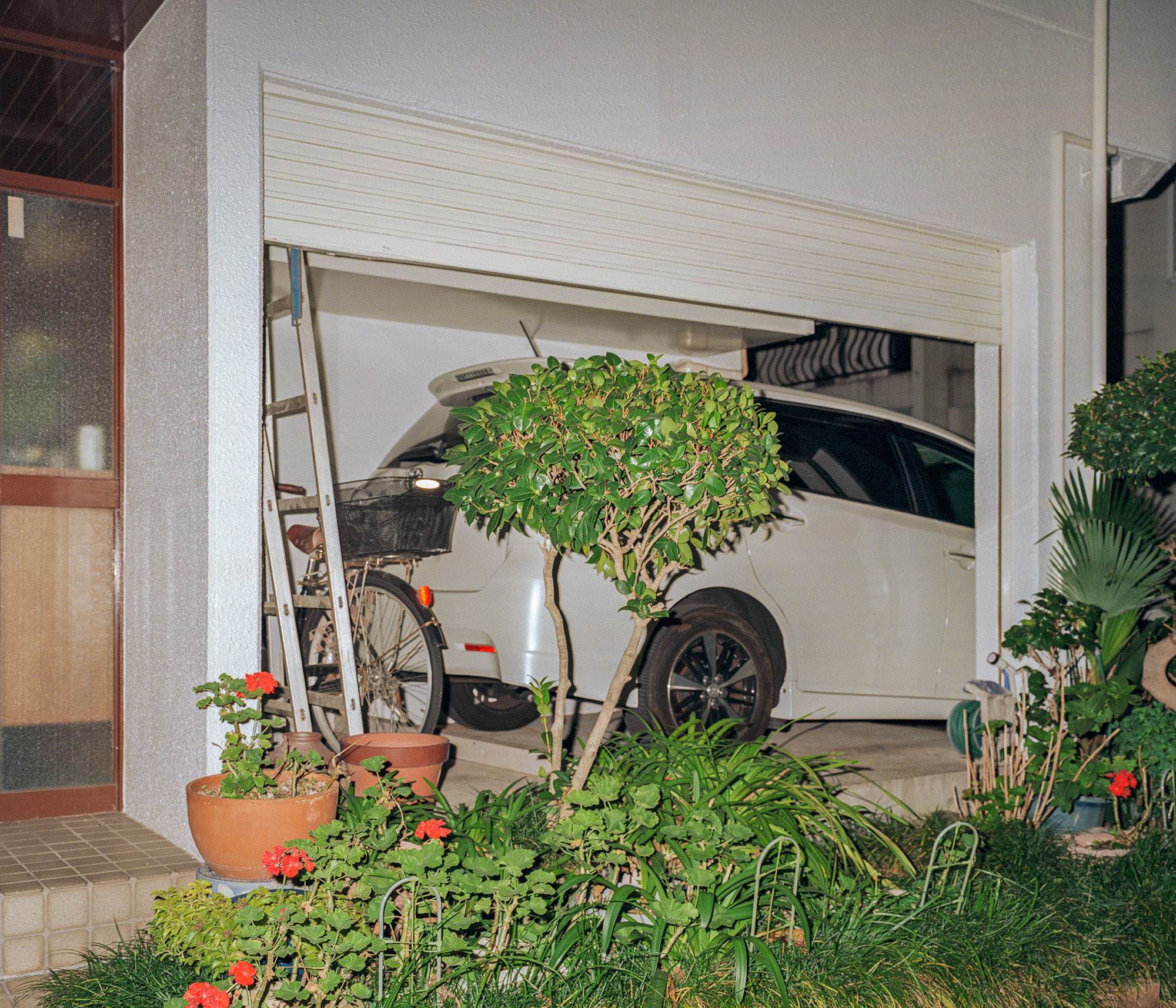 2019.02.04 B1901 S01R1 6x7 Tokyo Tokyo Garage Series 001_web.jpg