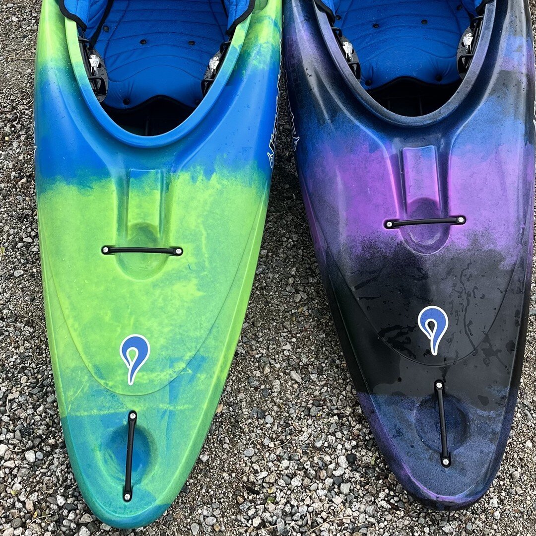 New Boat Day! Super excited to add a few new Liquidlogic Kayaks to our instructional fleet. 

#whitewaterkayak  #whitewaterattainment #kayakcolorado #uppercoloradoriver #acapaddlesports #liquidlogickayaks