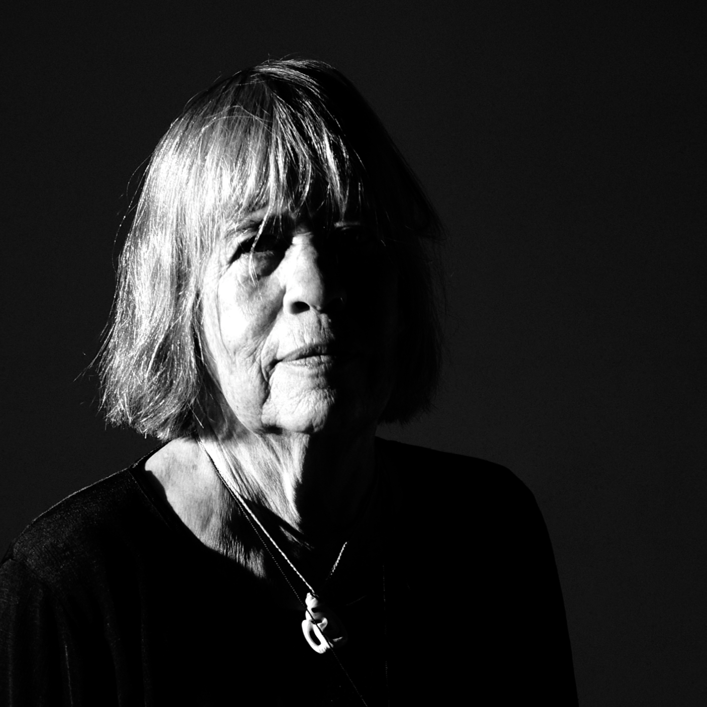Gillian WHITEHEAD