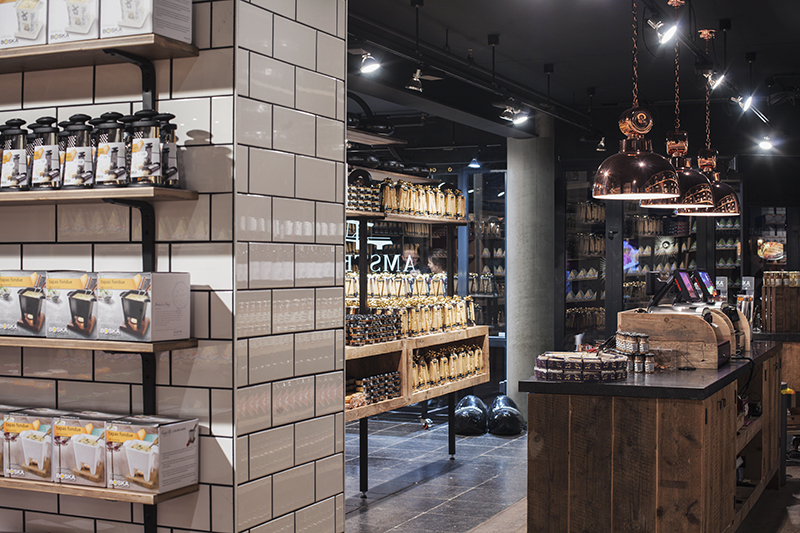 Old Amsterdam Cheese flagship store by studiomfd, Amsterdam