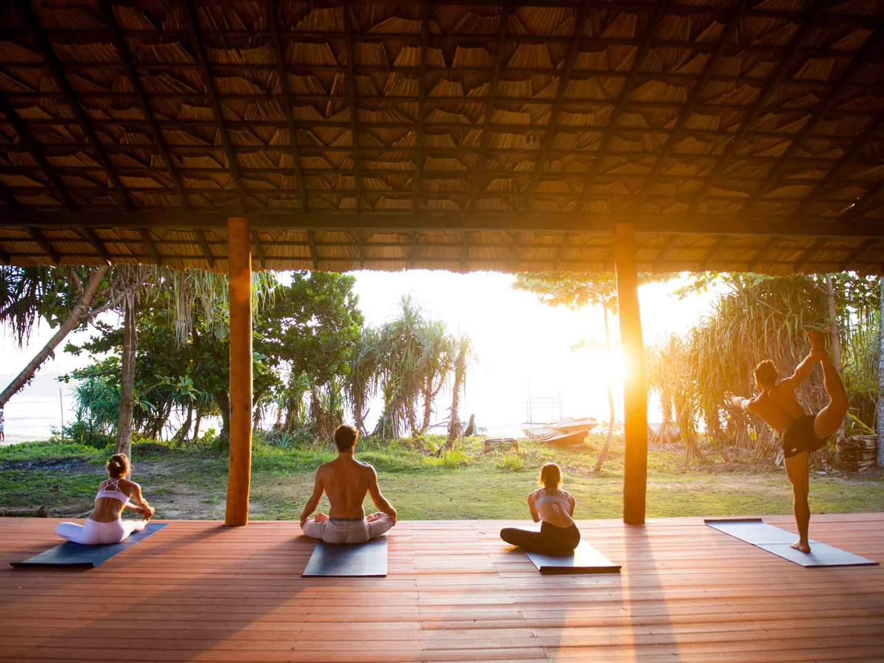 Yoga Explorers yoga retreat in Sri Lanka - sunrise yoga