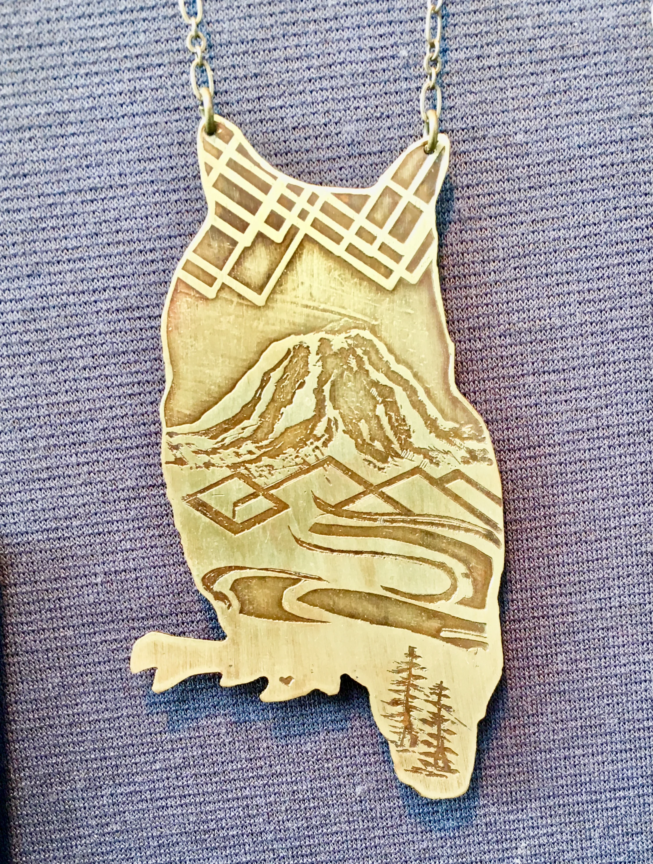 Owl Cutout Necklace w/ Mount Rainier 