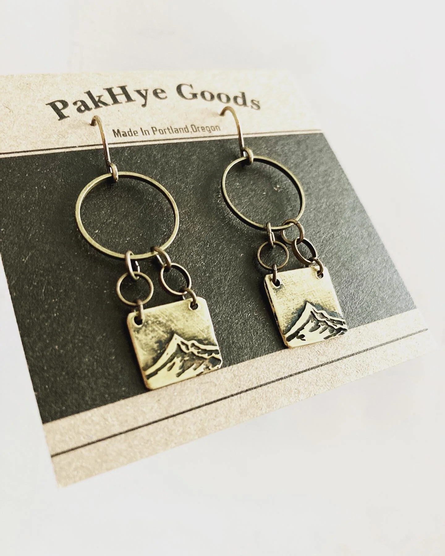 BB74025A-1EB3-46BF-92BF-CB4564F4DAE6