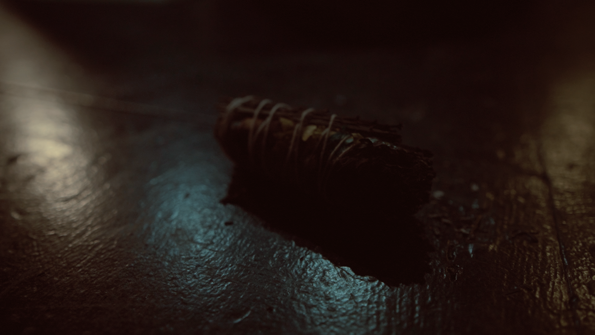 KANIZADI 01.00_07_01_22.Still012.png